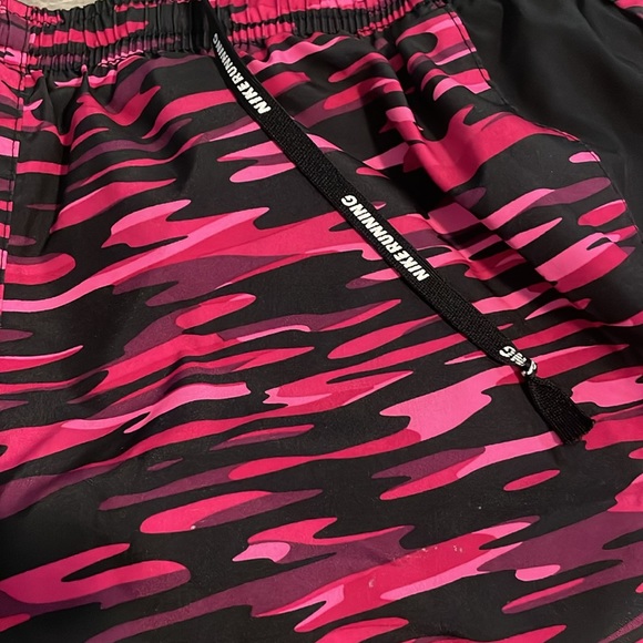 NIKE | Dri-Fit Tempo Pink and Black Zebra Print Running Shorts Sz. XS - Picture 2 of 6